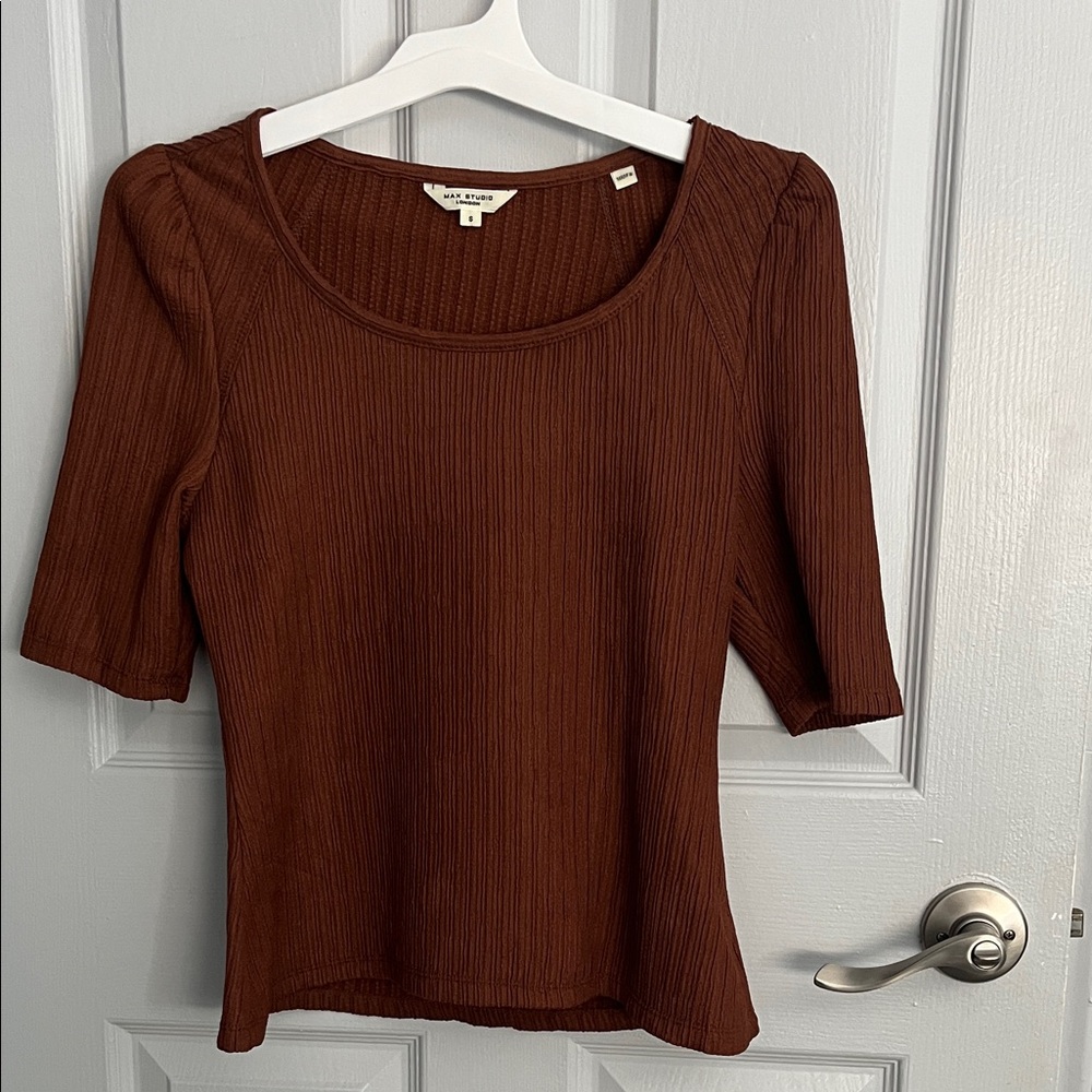Max Studio Women's Brown Ribbed Blouse